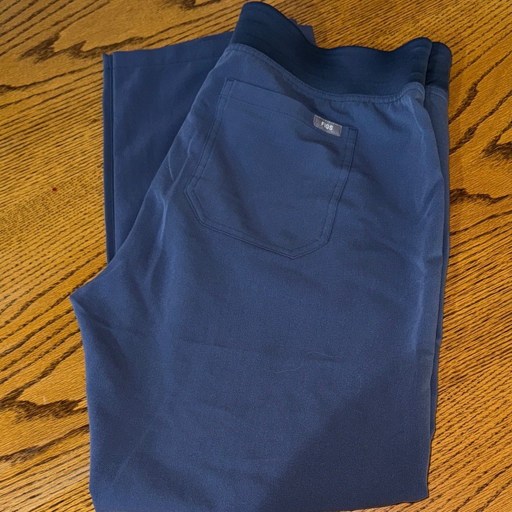 Figs scrubs